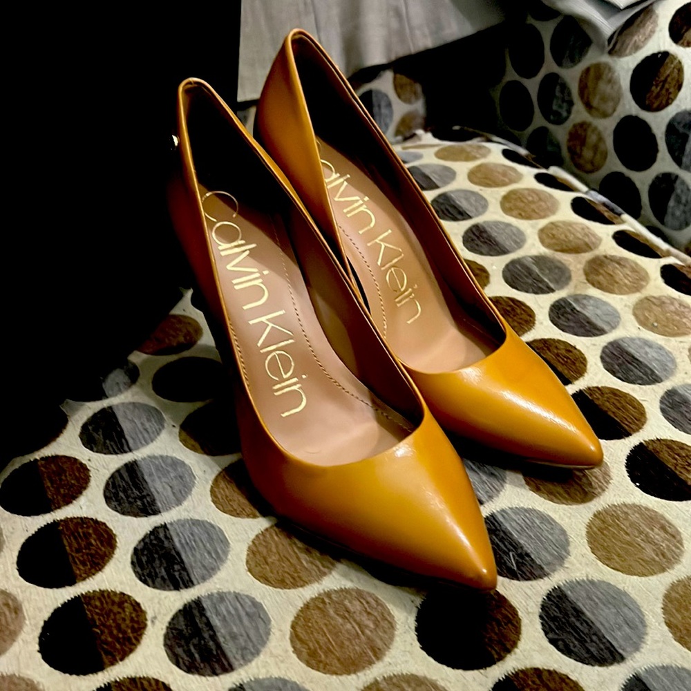 Calvin Klein Brady Pump